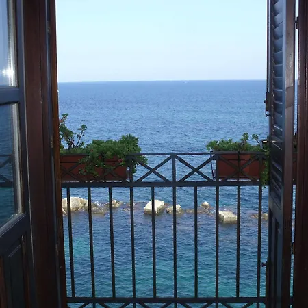 Hotel Domus Mariae