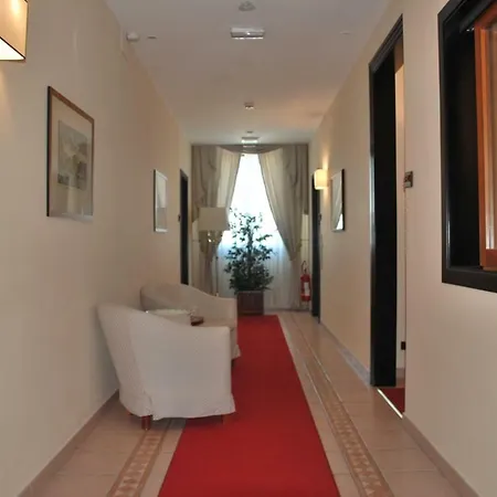 Hotel Domus Mariae 3*