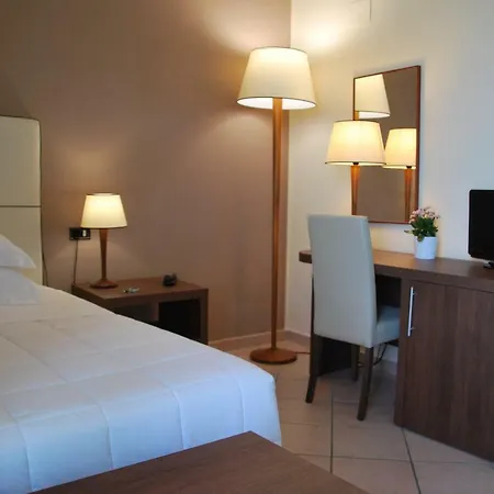 Hotel Domus Mariae 3*