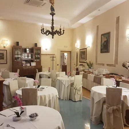 도무스 마리에 알베르고 3*