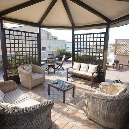 호텔 도무스 마리에 알베르고 3*