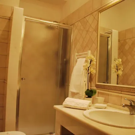 호텔 도무스 마리에 알베르고 3*