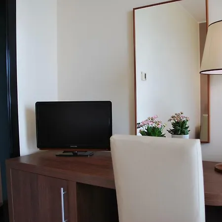 도무스 마리에 알베르고 3*