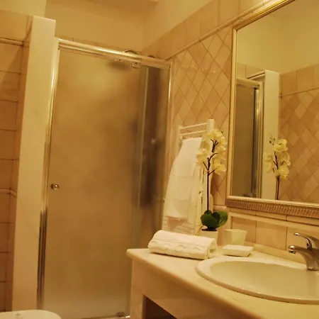 호텔 도무스 마리에 알베르고 3*