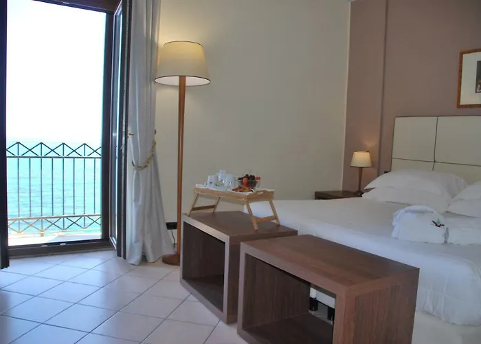 Domus Mariae Hotel 3*